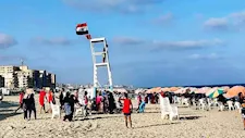 أخلوا البحر فورًا.. تحذير عاجل لرواد شواطئ الإسكندرية