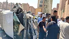 تصادم عدة سيارات أعلى دائري المنيب.. ونقل طفل ووالدته للمستشفى