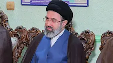 مجتبى خامنئي يدعو حكام الخليج للتحالف: "اعرفوا عدوكم والإسلام سينتصر"