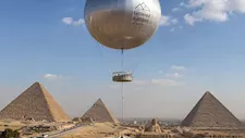وزير السياحة يتفقد مشروع البالون الثابت قبل التشغيل التجريبي بالأهرامات