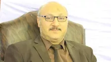 سر "البدلة والعمامة".. كيف تحول مدرس تاريخ إلى أحد أشهر أصوات إذاعة القرآن الكريم؟