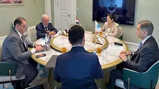 نائب رئيس الوزراء يلتقي أمين عام منظمة شنغهاي لتعزيز التعاون المشترك