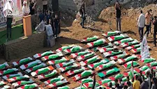 استشهدوا قبل 3 سنوات.. تشييع رفات 112 فلسطينيا من عشيرتي الحساينة وأبو شريعة بغزة