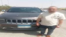 اختصر الطريق فوق الرصيف.. ضبط قائد سيارة بعد فيديو أثار الجدل بالقاهرة