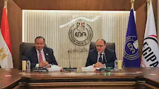 رئيس هيئة الدواء يوقع بروتوكولًا لدعم الابتكار وتوطين صناعة الدواء