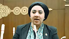 استشهدت بقانون العمل.. برلمانية تعلق على جدل فصل موظف بـ"مول العرب"