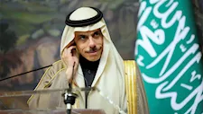 وزير الخارجية السعودي يُشيد بـ"اتفاقية مكة": محطة مُهمة في مسيرة التعاون