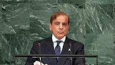 رئيس الوزراء الباكستاني: اتفاقية مكة لحظة تاريخية تجسد وحدة السعودية وتركيا وباكستان 