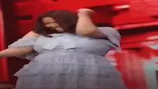 بالصور- رقص شيرين عبد الوهاب على هتاف الجمهور :"بص شوف شيرين بتعمل إيه"