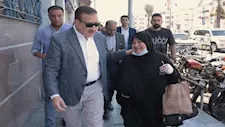 أغيثني يا محافظ.. "أبو ليمون" يقطع جولته بشوارع بورسعيد لحل مشكلة سيدة -صور