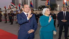 السيدة انتصار السيسي ترحب بالرئيس الصيني وقرينته: أهلًا وسهلًا بكم في مصر