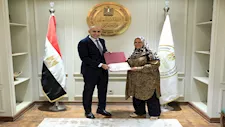 المديرة صالحة أبو الفضل توجه رسالة لمحافظ القليوبية بعد لقائها بوزير التعليم