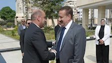 وزير العمل يصل بورسعيد لتسليم عقود عمل وبحث فرص تشغيل الشباب وذوي الهمم