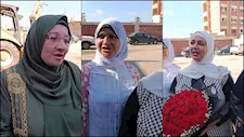 بالورود.. المعلمون يستقبلون مديرة مدرسة القليوبية بعد تكريمها من وزير التعليم -فيديو  