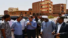محافظ أسوان يتفقد موقع توسعات مقابر الكوبانية ويخاطب وزيرة الإسكان (صور)