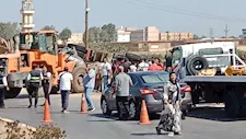 كانت في طريقها للحريق.. انقلاب سيارة إطفاء أمام شمنديل بالمنوفية
