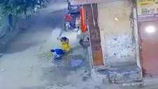 "ضربته بالطشت".. تفاصيل اعتداء سيدة على شاب من ذوي الهمم بالمنيا - فيديو وصور