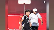 ستوري نجوم كرة القدم.. إمام عاشور في المران والحضري في الجيم وزيدان مع نجله