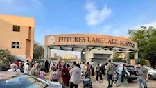 20 صورة ترصد فرحة الطلاب ووداع أولياء الأمور بالمعادي