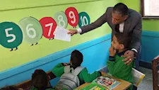 لمتابعة انتظام الدراسة.. مدير تعليم الجيزة يتفقد 6 مدارس بأوسيم والقناطر
