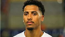 لتعويض رحيل بيزيرا.. هل وقع نجم الأهلي السابق عقود انتقاله للزمالك؟