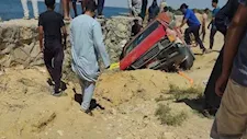 "راجعين من جمع القطن".. إصابة 10 عمال في انقلاب سيارة ربع نقل بالفيوم