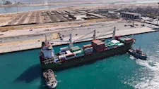 بدء التشغيل التجريبي لمحطة البضائع العامة والصب بميناء السخنة 