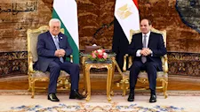 السيسي يستقبل محمود عباس ويؤكد: مصر ترفض تهجير الفلسطينيين وتصفية القضية