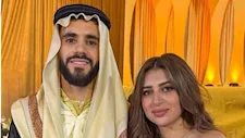 بعد أنباء التجنيس.. 15 صورة وأبرز المعلومات عن محمود بنتايج