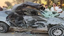 "العربية تهشمت".. مصرع شقيقين في تصادم مروع بين ملاكي وميني باص بالفيوم