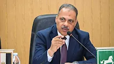 بعد رصد تمساح بمجرى مائي.. محافظ الشرقية يتابع جهود البحث عنه في بلبيس