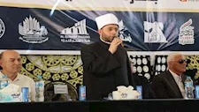 صور.. وزير الأوقاف يكرم حفظة القرآن الكريم ويوزع 54 عمرة في بئر العبد