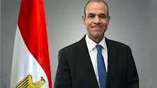 وزير الخارجية ونظيره الجزائري يبحثان تعزيز التعاون وتطورات ليبيا
