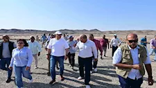 وزير الري يتفقد أعمال الحماية من السيول بمرسى علم واحتجاز 11 مليون م³.. صور