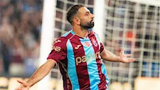 كوكسال بابا يحتفل بهاتريك صلاح أمام غلطة سراي بطريقة خاصة.. ما هي؟