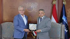 أسامة ربيع يبحث مع القائم بأعمال السفير الأمريكي التعاون في الخدمات البحرية والتحول الرقمي
