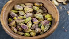  ماذا يحدث لضغط الدم عند تناول الفستق يوميا؟