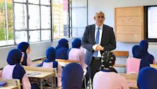 حوار عن البرمجة واستغلال الأبنية الشاغرة.. كواليس جولة وزير التعليم بالمنيا