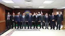 توجيه من وزير التعليم العالي بشأن نتائج الأبحاث العلمية وتوجيهها لخدمة أولويات الدولة