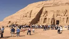 تفاصيل خطة أسوان لاستقبال أفواج زوار تعامد الشمس على وجه رمسيس