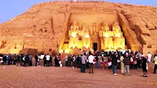 خفافيش داخل المعبد الأثري.. ماذا يحدث في أبو سمبل قبل مهرجان تعامد الشمس؟
