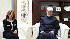 المفتي يلتقي سفيرة مصر بسنغافورة قبل بدء مهام عملها