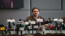 هشام ماجد عن عدم استمرار المسرحيات فترة طويلة: أجور الممثلين مرتفعة والأمر