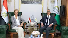 محافظ الجيزة يستقبل سفيرة الاتحاد الأوروبي لبحث تعزيز التعاون المشترك