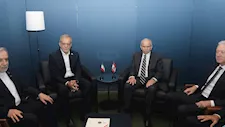 بزشكيان يلتقي نواف سلام في نيويورك ويبحثان فتح صفحة جديدة