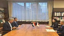 وزير السياحة يبحث مع مفوض الثقافة الياباني تعزيز التعاون بين البلدين