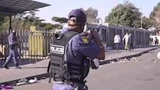 مقتل 27 شخصًا في حادثي إطلاق نار جماعي بجنوب أفريقيا