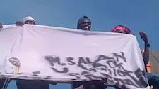 "بسبب غيابه" جماهير جنوب السودان تهاجم محمد صلاح برسالة في المدرجات 