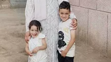 عقار الجدة وراء المأساة.. كشف لغز وفاة طفلين شقيقين داخل منزلهما ببنها