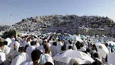 الحج 2027.. "السياحة" تضع نظامًا جديدًا لتقييم شركات الحج والمشرفين